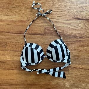 Black and white swim top